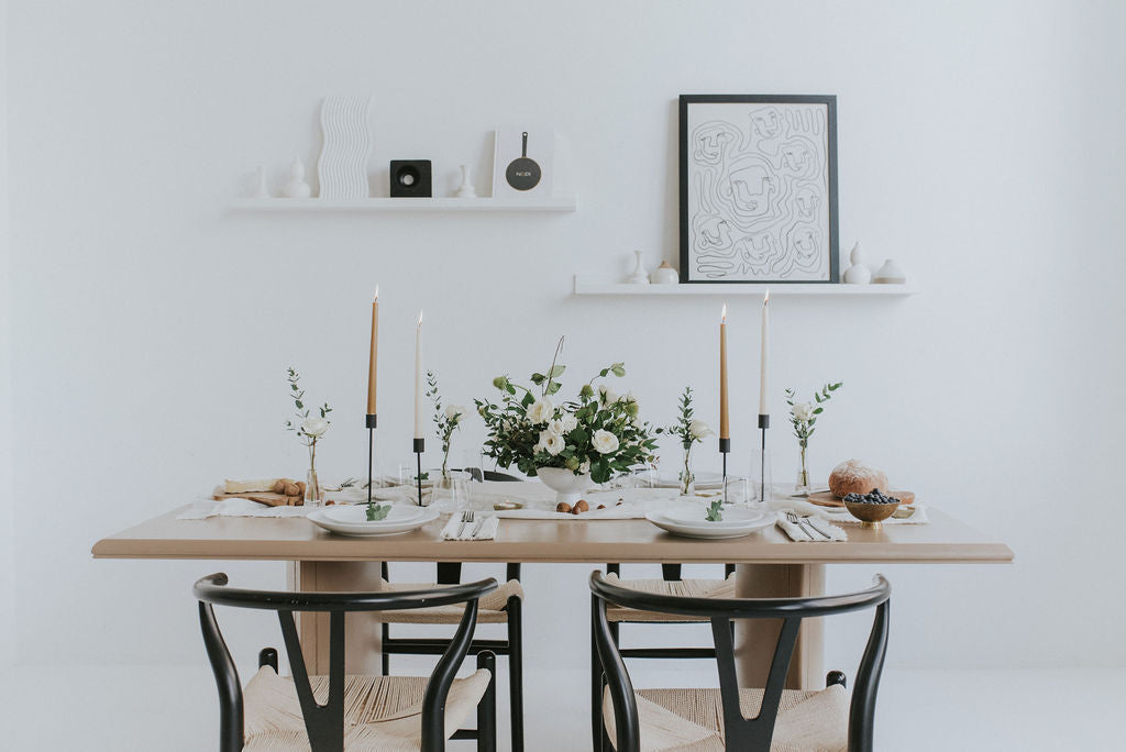 3 Polite Ways to Tell Your Guests It’s Time to Leave - Bluum Maison