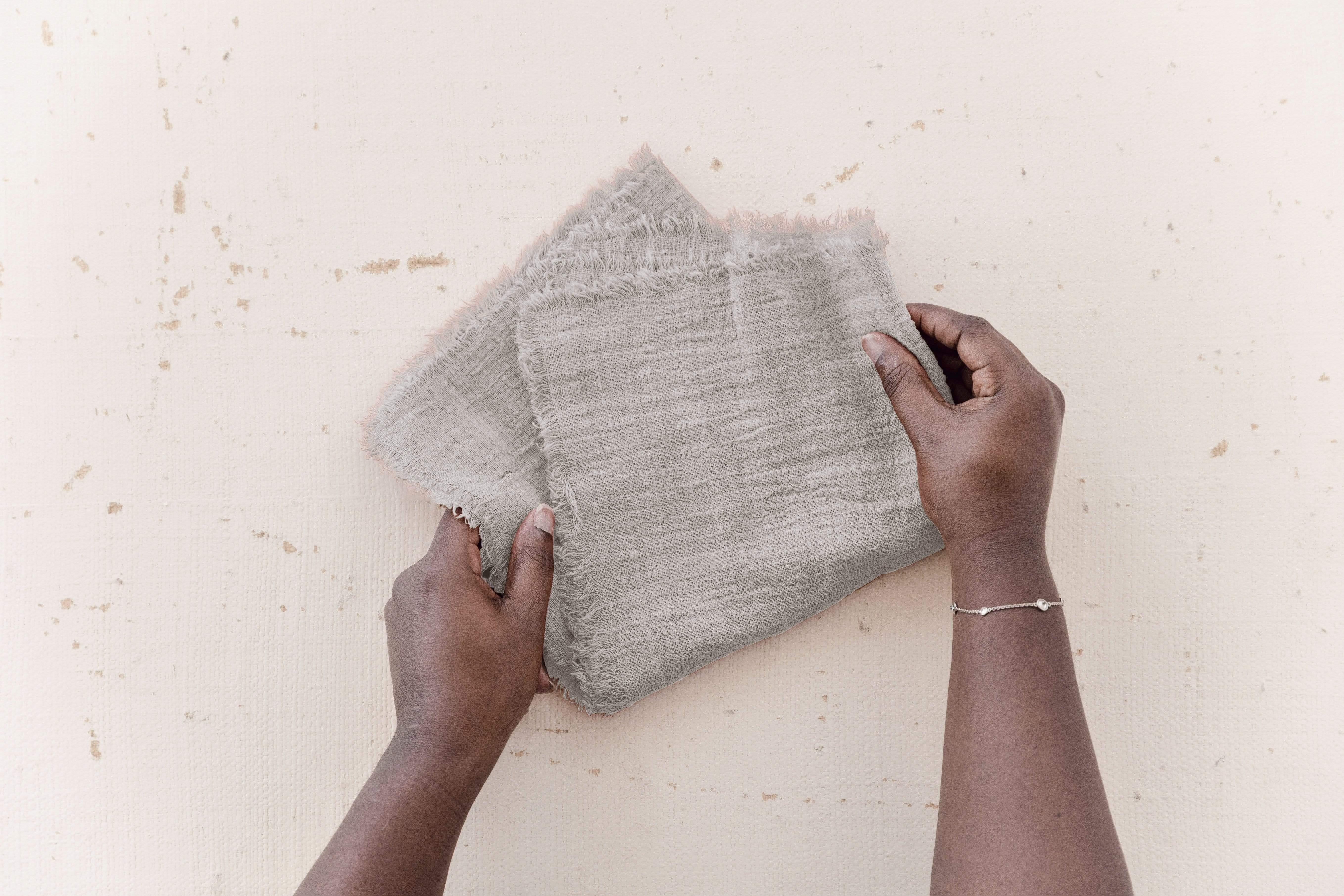 Maison Runner and Napkin Set in Oatmeal